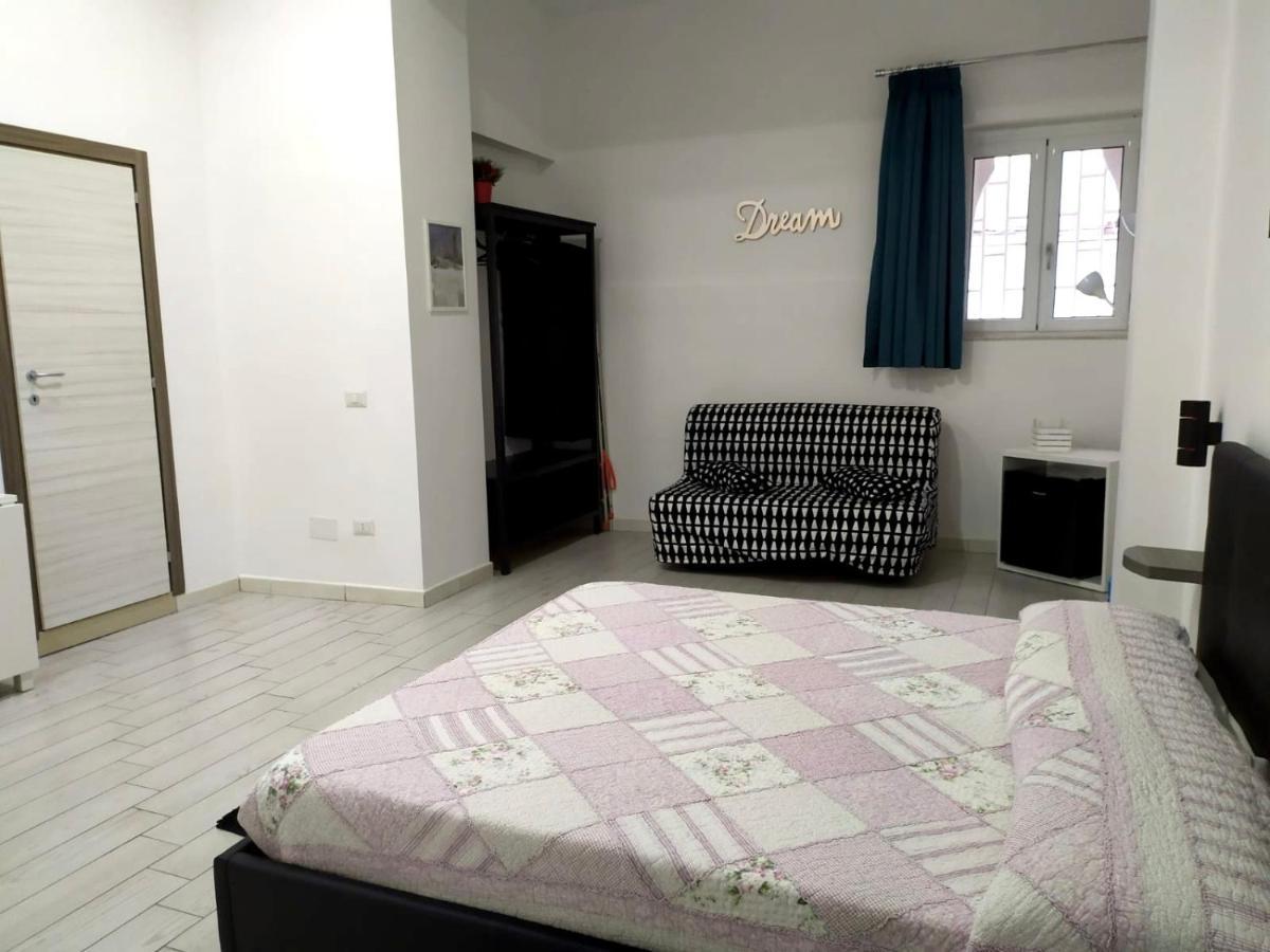 Hotel Dora'S House à Naples Extérieur photo