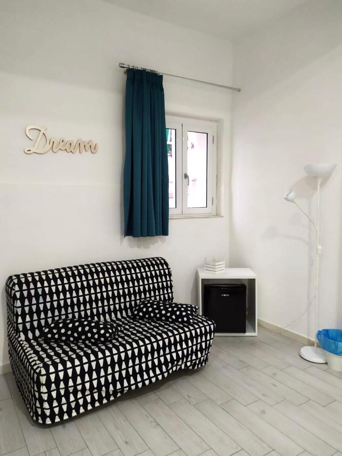 Hotel Dora'S House à Naples Extérieur photo